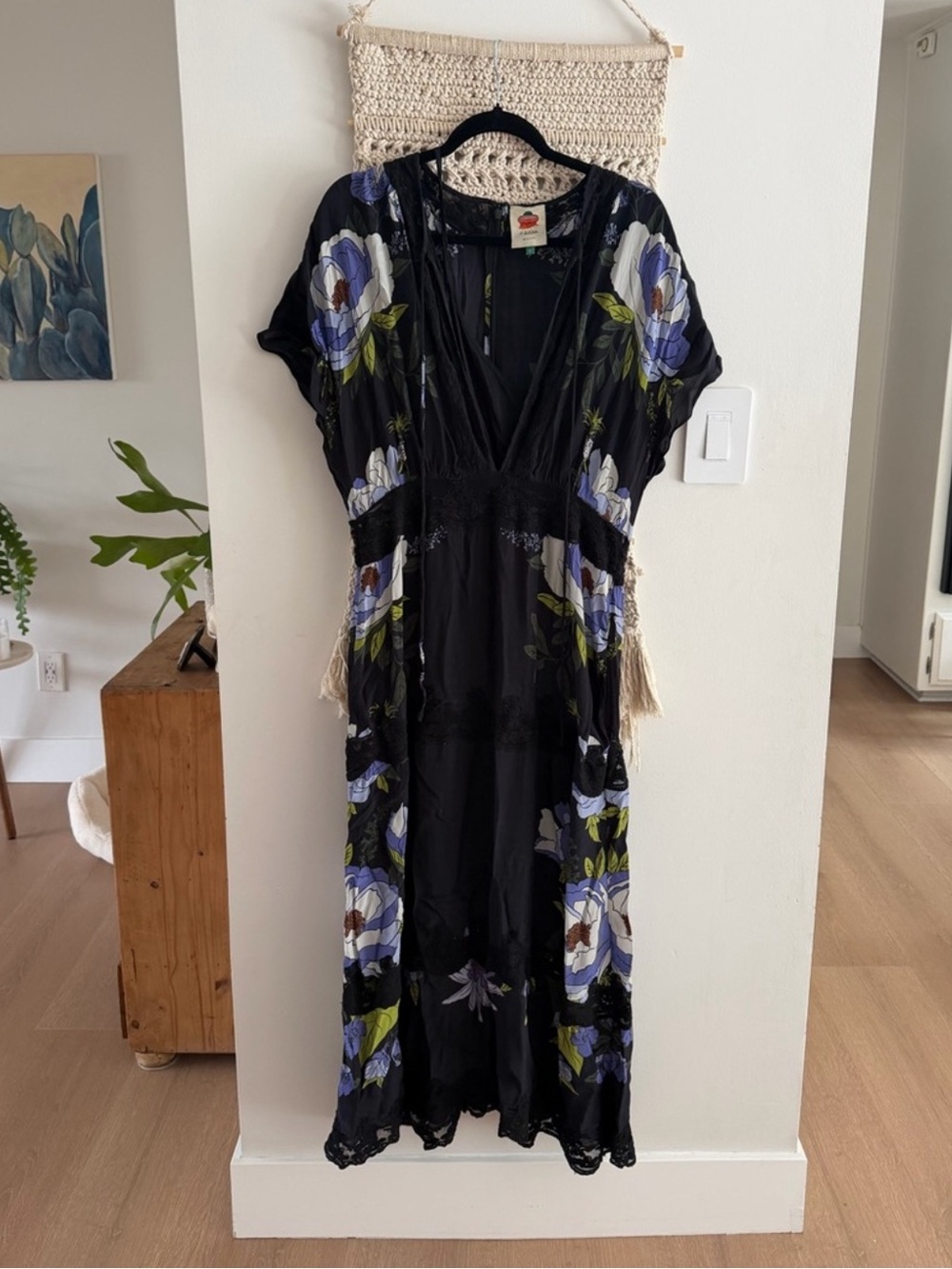 FARM Rio Soft Garden Floral Lace Maxi Slip Dress - Picture 5 of 13